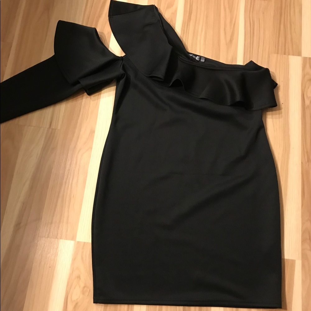 Boohoo Black Dress